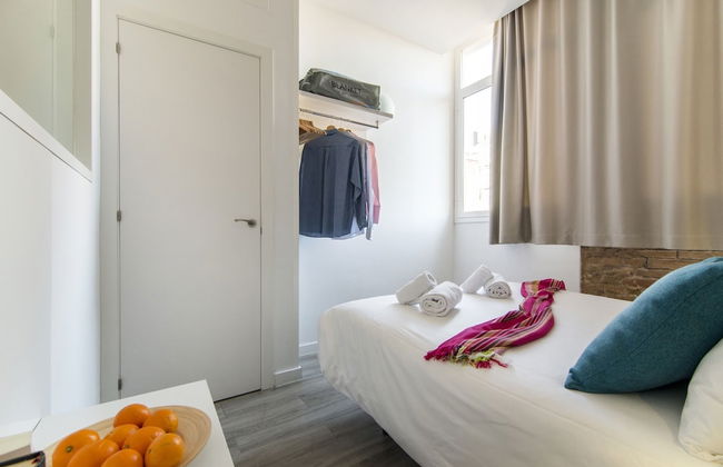 Happy People Sagrada Familia - Foto 4