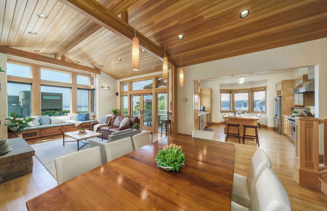 The Castle Rock Estate by Avantstay Steps From Arch Cape Beach w/ Hot Tub & Sauna - Foto 12