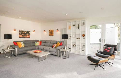 BRANTLEA Detached 4 Bed Home, Hot Tub, Lake View, Parking, Pet Friendly - Foto 13