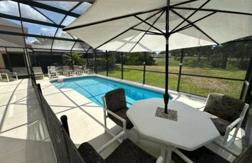 South Facing Pool Home - Room for the Whole Family! - Foto 4