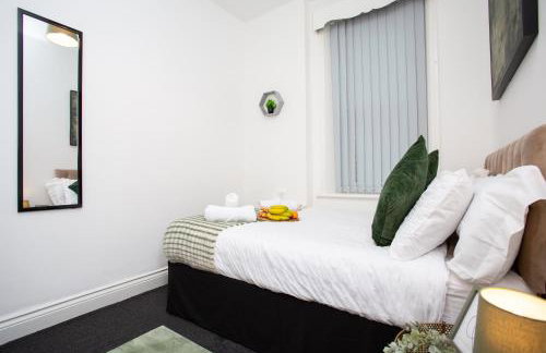 Characterful 2BR Victorian in Prime Jesmond - Fast WiFi & Walk to Station! - Foto 23