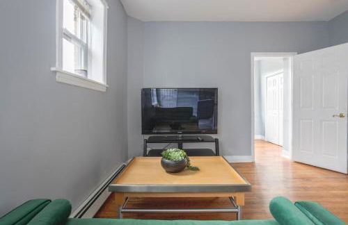 One BR near Metlife with Laundry & Parking - Foto 8