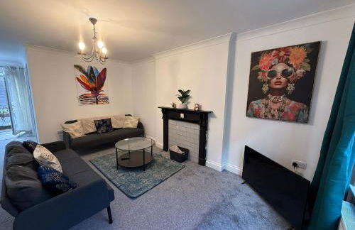 Newbury House Long Stays Free Parking and Wifi - Foto 6