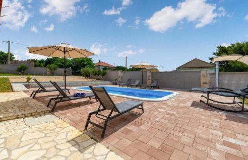 Gorgeous Home In Benkovac With Wifi - Foto 7