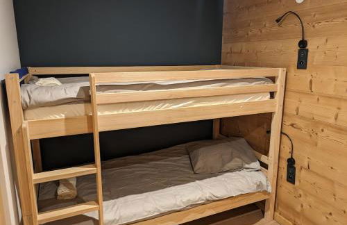 Chazelet - Avec terrasse et jardin - Photo 6