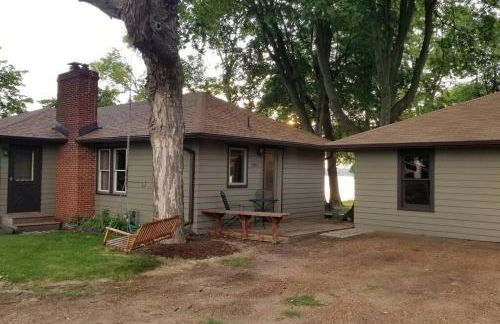 Lakefront Hideaway - Foto 37