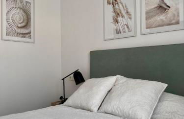 Air-conditioned Elisa Apartment with spacious sunroof lounge and swimming pool - Foto 28