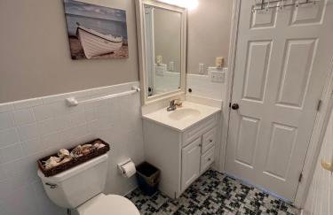 4 Bedroom Lakefront Home with Private Beach on Cedar Point Chaussee - Photo 64