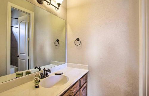 4 Mi to Grapevine Lake Texas Home with Media Room - Photo 29