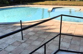 Chez Ced et Laeti, Appartement privé avec jardin et terrasse dans résidence l'estuaire muni d'une piscine couverte et aire de jeu, Linge de lit et de salle d'eau ainsi que télé, compris dans le tarif Profitez à fond de notre belle région - Foto 4