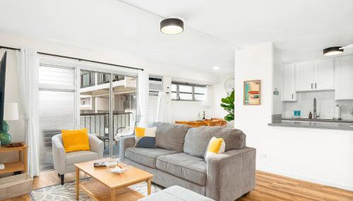 2BR-2BA Close to Waikiki Beach with Free Parking! - Foto 2