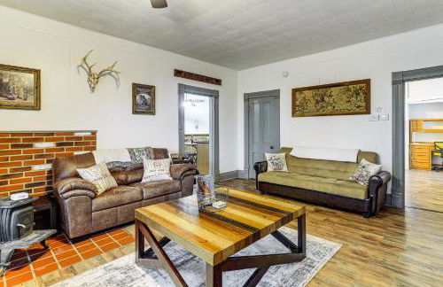 Wine, Dine and Unwind Hermann Home with Spacious Yard - Foto 7