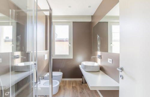 Beachfront Penthouse with private parking - Foto 72