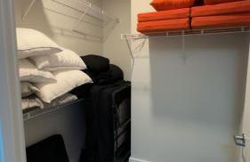 The 513 Flat 2! 1BR, 1Bath Apt with Pool and Riverfront View! Free Gated Parking! Only Steps from The banks & Stadiums! - Foto 20