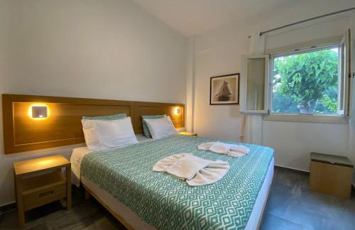 Chrisi Holiday Home - 500 sqm Private Gardens & Nature View - 300m by the sea - Photo 23