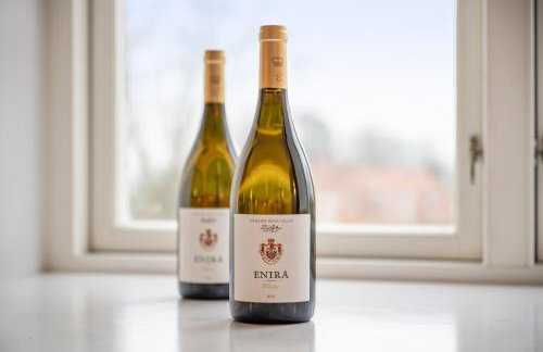 GUT KLETKAMP "Penthouse im Schloss" - Premium-Ferienwohnung mit 5 Schlafzimmern auf 400qm I Kamin I 2 Wohnzimmer I Garten & Terrasse I Wald- und Seeblick I Profi-Küche I 15 Min zur Ostsee I Parkplätze I WLAN - Foto 34