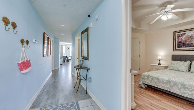 Sunny Fort Walton Beach Condo - Walk to Ocean - Photo 4, Interior