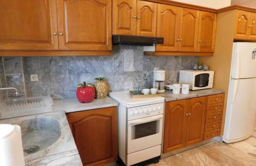 A Bright Home Away From Home - Foto 10