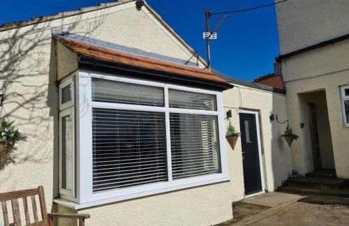 No 3 king street apartment and snug - Photo 1