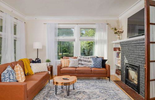 Family Downtown Mansion - Sleeps 13 - Foto 1