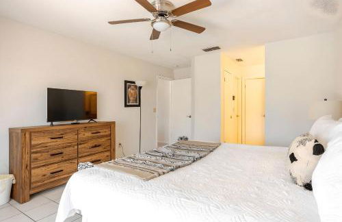 3Q/2B Vista para o Lago c/piscina | 10min->Disney - Foto 13