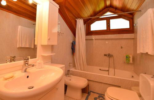 Agios Konstantinos peaceful Beach 3bdr apartment - Photo 18