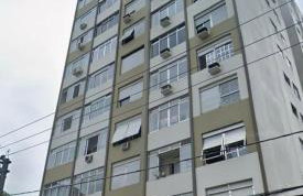 Santos - Gonzaga - Apartamento completo 1 quadra da praia - Foto 3