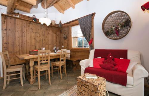 Typical Cottage in Bellamonte Italy With Bubble Bath - Foto 17