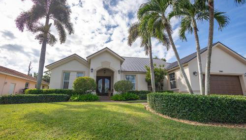 Villa Piloto, Spacious 3BR Heated Pool - Foto 2, Garden, Garden view