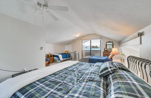 Porch and Views Waterfront Home on Houghton Lake! - Foto 19