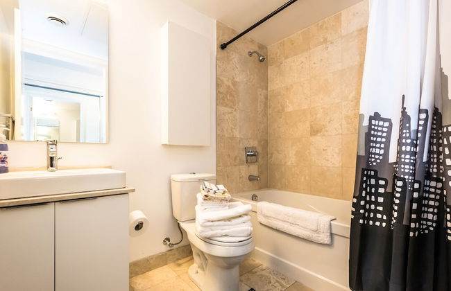 Condo in the sky with a breathtaking view - Foto 19