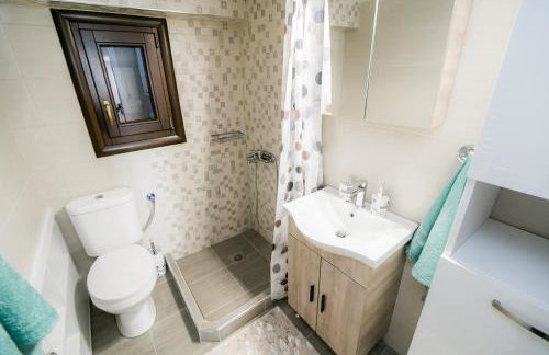 Mermaid Beachfront Villa - Photo 48