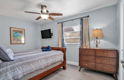 Purely Pompano, Pool, Water front, Paddleboard, Beach, 5 bedroom 3 bath - Photo 37