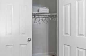 Mins 2 Dwntown - Private Retreat - King Bed - Foto 17