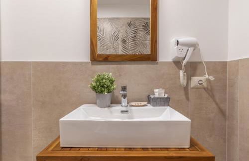 -Le stanze dei Pico- Wi-Fi, nel cuore di Mirandola - una terrazza unica sul tetto - Photo 19