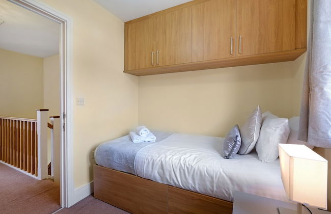 London Heathrow Living Holywell Serviced Houses - Photo 54