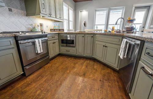 Luxury Waterfront Home Family and Pet Friendly Near Surfside Beach 11 Mins - Foto 13