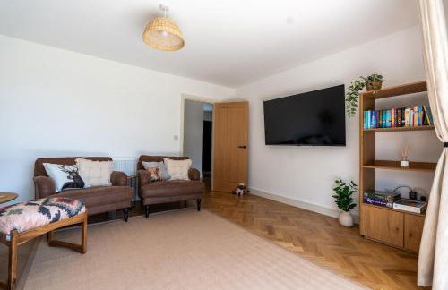 Modern Bungalow Views of Pen y Fan - Photo 3