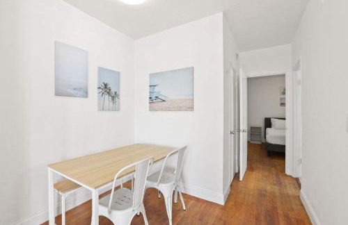 Modern Miami Beach Apt King & Sofa Bed Comfort - Foto 16