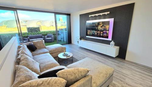 Modern Duplex Penthouse Panoramic Views & Parking - Foto 1