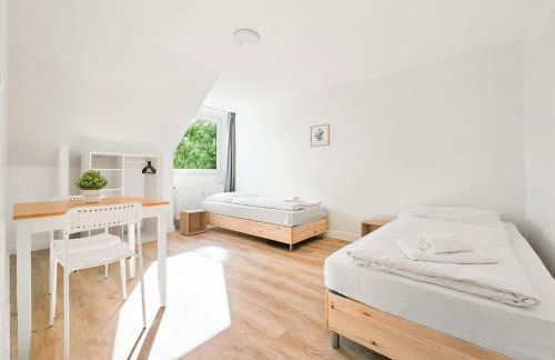 Tolstov Apartments - Monteurwohnungen - 3 Schlafzimmer - Küche - Balkon - Waschmaschine - 25 Min zur Messe DUS - Foto 4