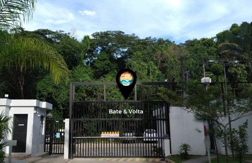 Espaço e Lazer, Apê de 2 dormitórios pertinho da praia - LA10 - Foto 12