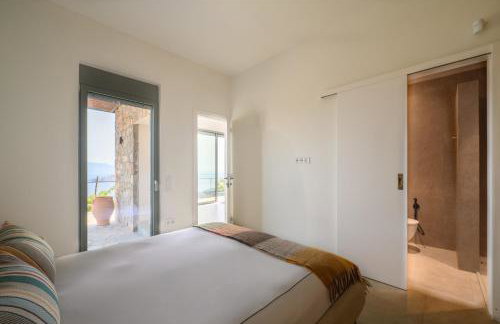 Newly Renovated Villa with Panoramic Sea Views - Foto 19