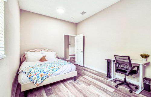 Heart of S Tampa- Hot Tub, Private Backyard, Fire Pit, Grill, 5 min to Beach - Foto 23