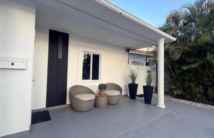 Beautiful House 7 min from Miami Airport w FREE parking - Photo 67