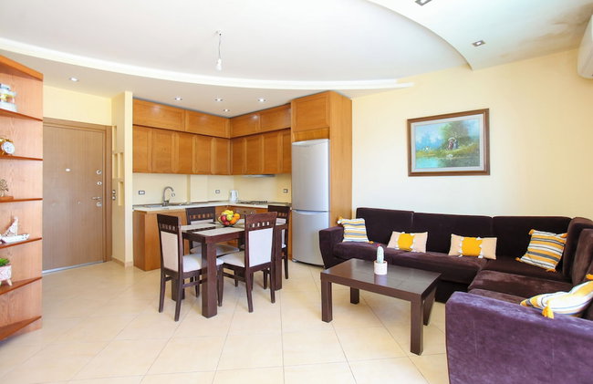 Holiday 2-bed Apartment Seaview - Photo 19