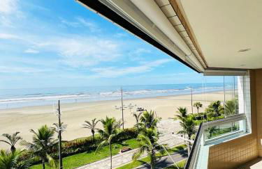 Frente Mar - 2 vagas de garagem grátis - Foto 1