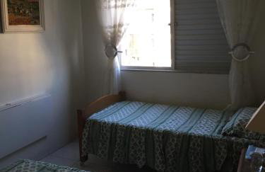 Apartamento Astúrias 2 Dorms Ar Cond - Foto 5