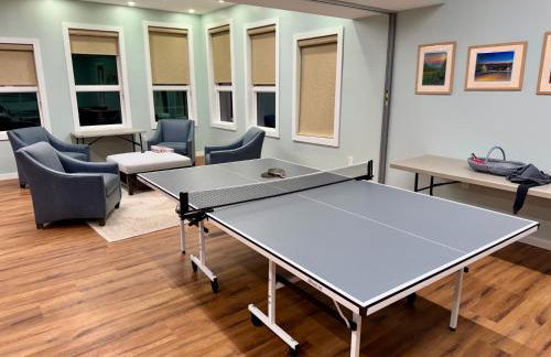 The Sugar Suite - Renovated with a View! Ski IN-OUT! Heated POOL, Hot tub, sauna, gym, AC, EV, adjustable bed - Foto 3