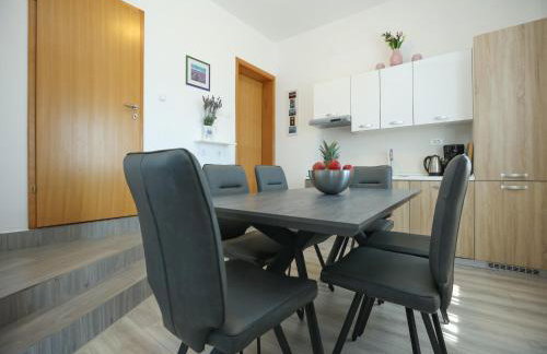 Luxury Apartment with heated pool in Starigrad - Foto 7